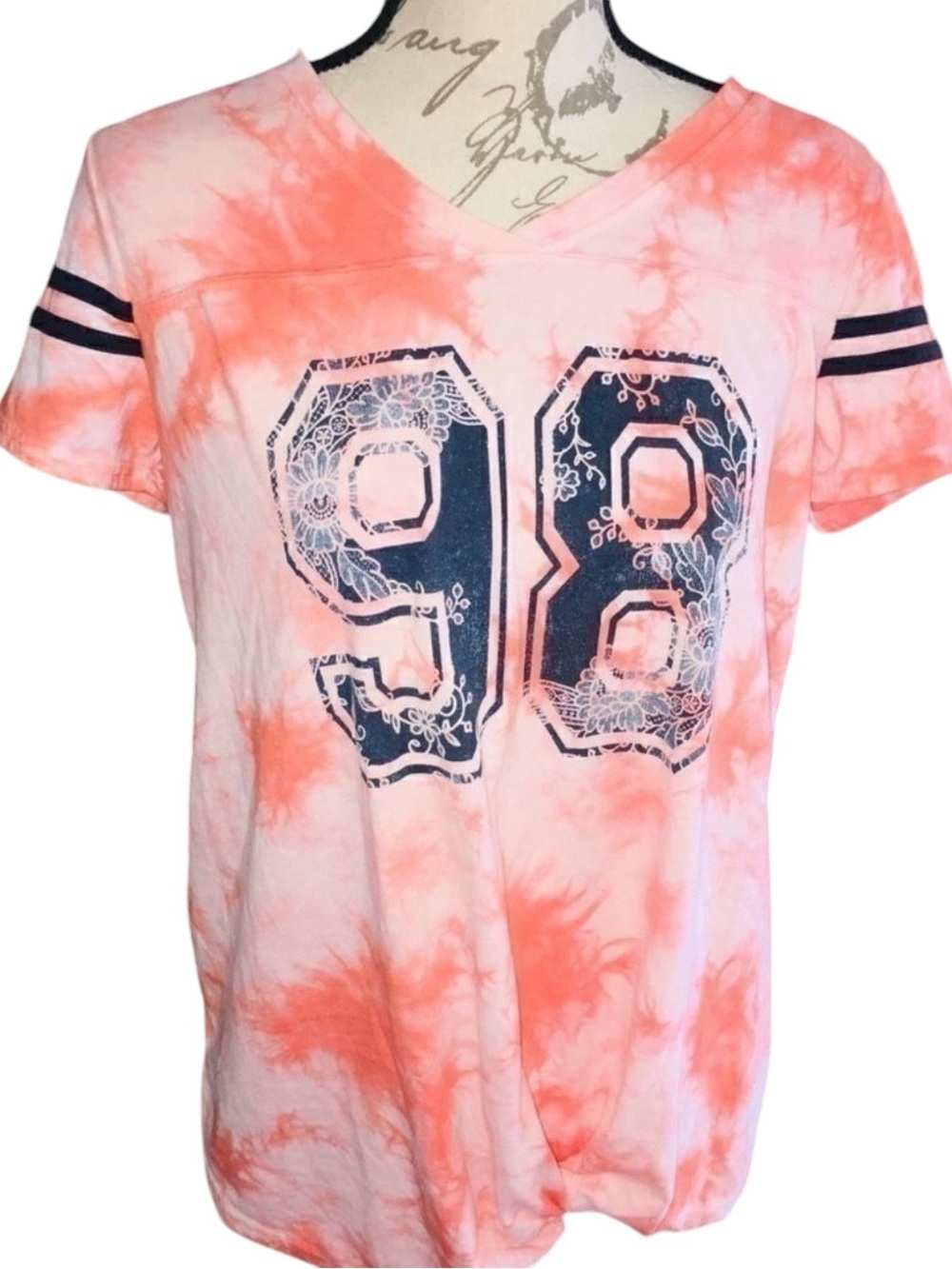 Aeropostale Coral Tie-Dye V-Neck Tee with Navy '98 Graphic - Picture 2 of 6